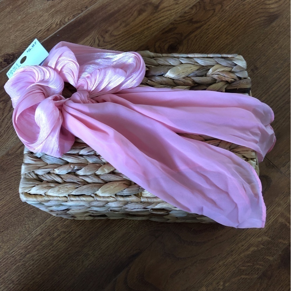 Time and Tru pink fabric Scrunchie ribbon